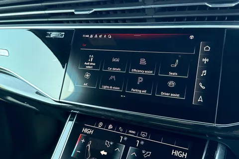 42 of 54 for Audi Q7 Black Edition 55 TFSI quattro 340 PS tiptronic