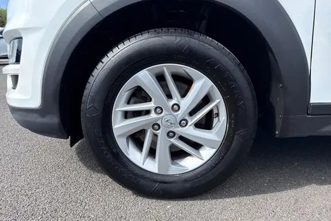 EJ19ZSN Hyundai Tucson 1.6 GDi S Connect SUV 5dr Petrol Manual Euro 6 (s/s) (132 ps) Thumbnail #14