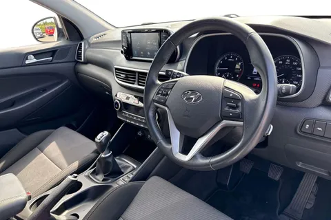 EJ19ZSN Hyundai Tucson 1.6 GDi S Connect SUV 5dr Petrol Manual Euro 6 (s/s) (132 ps) Thumbnail #15