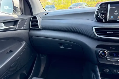 EJ19ZSN Hyundai Tucson 1.6 GDi S Connect SUV 5dr Petrol Manual Euro 6 (s/s) (132 ps) Thumbnail #21