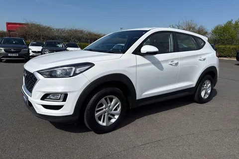 EJ19ZSN Hyundai Tucson 1.6 GDi S Connect SUV 5dr Petrol Manual Euro 6 (s/s) (132 ps) Thumbnail #28