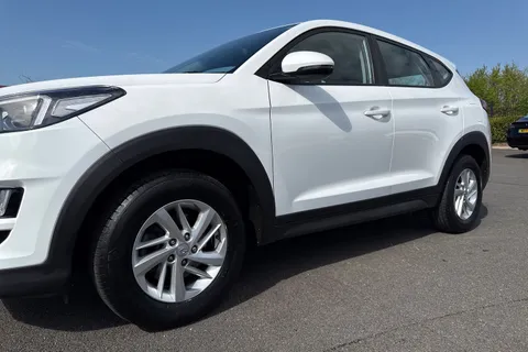 EJ19ZSN Hyundai Tucson 1.6 GDi S Connect SUV 5dr Petrol Manual Euro 6 (s/s) (132 ps) Thumbnail #29