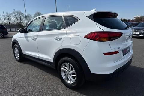 EJ19ZSN Hyundai Tucson 1.6 GDi S Connect SUV 5dr Petrol Manual Euro 6 (s/s) (132 ps) Thumbnail #31