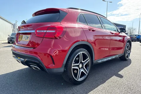 35 of 67 for Mercedes-Benz Gla 2.1 GLA220d AMG Line (Premium) 7G-DCT 4MATIC Euro 6 (s/s) 5dr