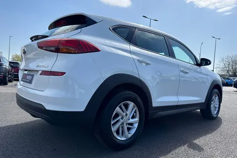 EJ19ZSN Hyundai Tucson 1.6 GDi S Connect SUV 5dr Petrol Manual Euro 6 (s/s) (132 ps) Thumbnail #36