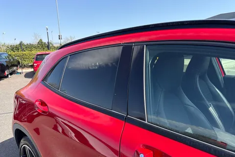 36 of 67 for Mercedes-Benz Gla 2.1 GLA220d AMG Line (Premium) 7G-DCT 4MATIC Euro 6 (s/s) 5dr