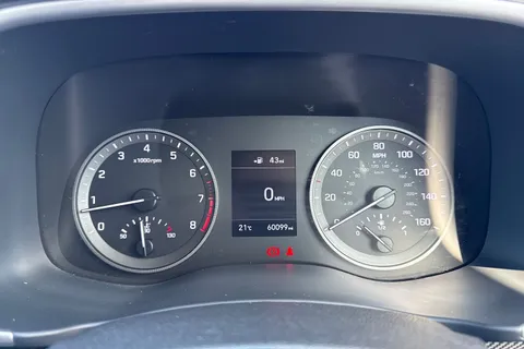 EJ19ZSN Hyundai Tucson 1.6 GDi S Connect SUV 5dr Petrol Manual Euro 6 (s/s) (132 ps) Thumbnail #39