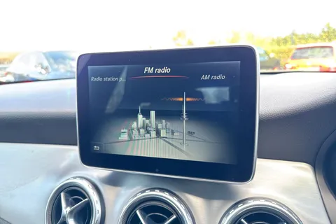 49 of 67 for Mercedes-Benz Gla 2.1 GLA220d AMG Line (Premium) 7G-DCT 4MATIC Euro 6 (s/s) 5dr