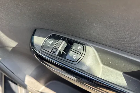 CE16PUX Vauxhall Corsa 1.4i ecoFLEX Limited Edition Euro 6 3dr Thumbnail #21