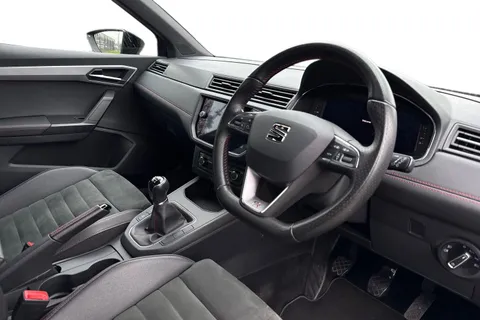 NL70NWV SEAT Ibiza 1.0 TSI FR Sport Euro 6 (s/s) 5dr Thumbnail #15