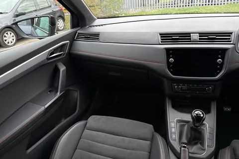 NL70NWV SEAT Ibiza 1.0 TSI FR Sport Euro 6 (s/s) 5dr Thumbnail #21