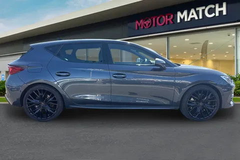 3 of 51 for CUPRA Leon 1.4 eHybrid 12.8kWh VZ2 Design Edition DSG Euro 6 (s/s) 5dr