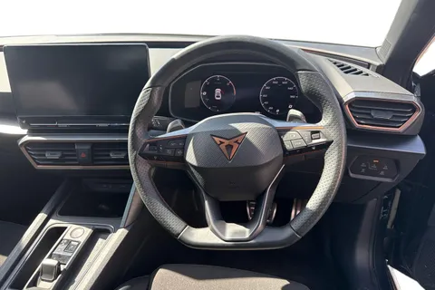 13 of 51 for CUPRA Leon 1.4 eHybrid 12.8kWh VZ2 Design Edition DSG Euro 6 (s/s) 5dr