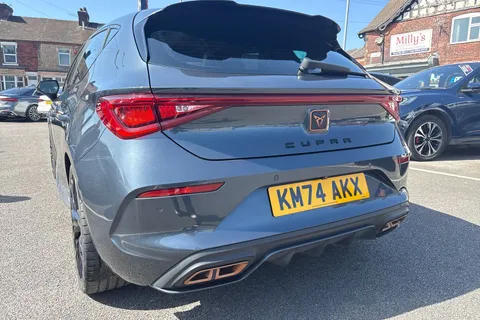 16 of 51 for CUPRA Leon 1.4 eHybrid 12.8kWh VZ2 Design Edition DSG Euro 6 (s/s) 5dr