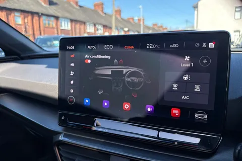 19 of 51 for CUPRA Leon 1.4 eHybrid 12.8kWh VZ2 Design Edition DSG Euro 6 (s/s) 5dr