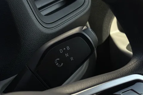 KY74REU Volkswagen Id. Buzz Cargo 210kW Commerce 79kWh Auto Thumbnail #24