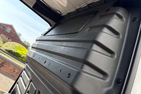 KY74REU Volkswagen Id. Buzz Cargo 210kW Commerce 79kWh Auto Thumbnail #48