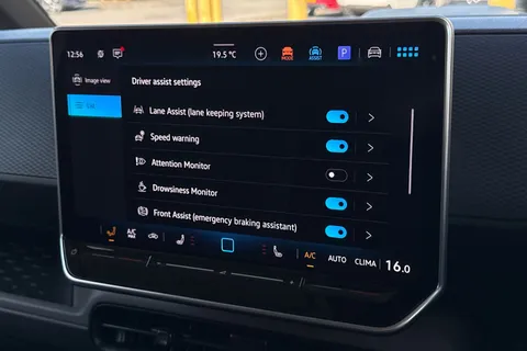 KY74REU Volkswagen Id. Buzz Cargo 210kW Commerce 79kWh Auto Thumbnail #60