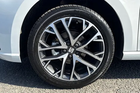 11 of 39 for SEAT Ibiza 1.0 TSI XCELLENCE Euro 6 (s/s) 5dr