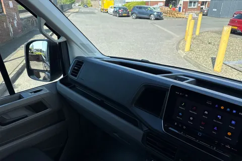 BV25SKF Volkswagen Crafter 2.0 TDI 140PS Commerce Plus High Roof Van Thumbnail #20
