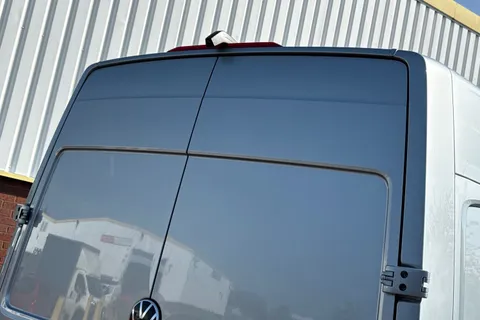 BV25SKF Volkswagen Crafter 2.0 TDI 140PS Commerce Plus High Roof Van Thumbnail #32