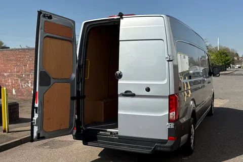 BV25SKF Volkswagen Crafter 2.0 TDI 140PS Commerce Plus High Roof Van Thumbnail #38