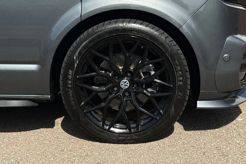 PN24VLE Volkswagen Transporter Shuttle 2.0 TDI 204PS SE Minibus DSG-ABT Sportsline Special Build Thumbnail #11