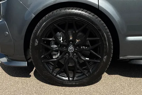 PN24VLE Volkswagen Transporter Shuttle 2.0 TDI 204PS SE Minibus DSG-ABT Sportsline Special Build Thumbnail #13