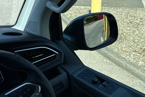 PN24VLE Volkswagen Transporter Shuttle 2.0 TDI 204PS SE Minibus DSG-ABT Sportsline Special Build Thumbnail #22