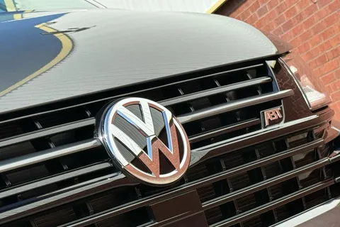 PN24VLE Volkswagen Transporter Shuttle 2.0 TDI 204PS SE Minibus DSG-ABT Sportsline Special Build Thumbnail #33