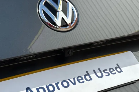 PN24VLE Volkswagen Transporter Shuttle 2.0 TDI 204PS SE Minibus DSG-ABT Sportsline Special Build Thumbnail #36