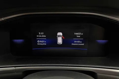 GL25YJP Volkswagen T-Roc 1.5 TSI Match 5dr DSG ⭐ Rear view camera, `Keyless Access`,  Rear tinted gl Thumbnail #13