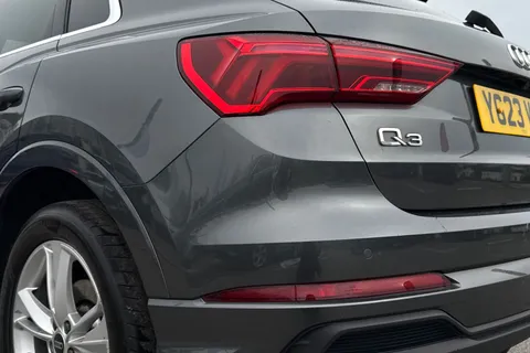 YG23VGE Audi Q3 S line 40 TFSI quattro 190 PS S tronic Thumbnail #8