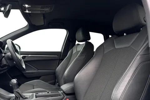 YG23VGE Audi Q3 S line 40 TFSI quattro 190 PS S tronic Thumbnail #16