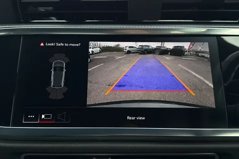 YG23VGE Audi Q3 S line 40 TFSI quattro 190 PS S tronic Thumbnail #39