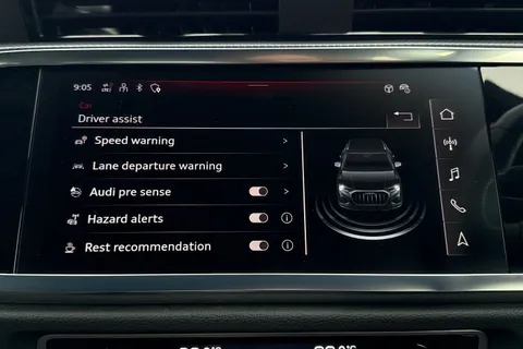 YG23VGE Audi Q3 S line 40 TFSI quattro 190 PS S tronic Thumbnail #44