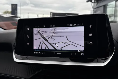 DE73PZZ PEUGEOT 208 1.2 PureTech Allure Premium + Euro 6 (s/s) 5dr Thumbnail #17