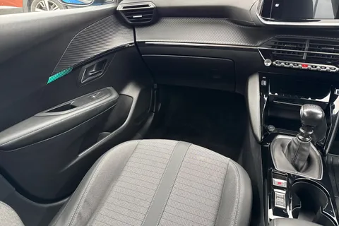 DE73PZZ PEUGEOT 208 1.2 PureTech Allure Premium + Euro 6 (s/s) 5dr Thumbnail #20