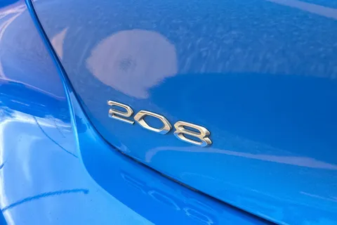 DE73PZZ PEUGEOT 208 1.2 PureTech Allure Premium + Euro 6 (s/s) 5dr Thumbnail #28
