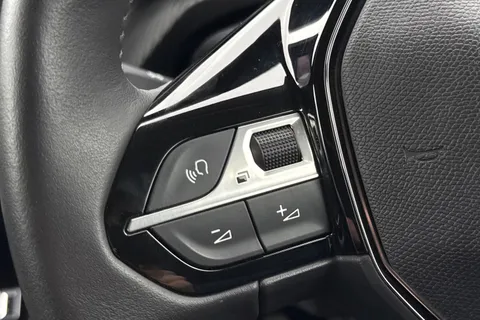 DE73PZZ PEUGEOT 208 1.2 PureTech Allure Premium + Euro 6 (s/s) 5dr Thumbnail #34