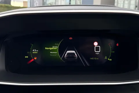 DE73PZZ PEUGEOT 208 1.2 PureTech Allure Premium + Euro 6 (s/s) 5dr Thumbnail #38