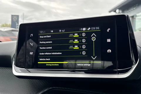 DE73PZZ PEUGEOT 208 1.2 PureTech Allure Premium + Euro 6 (s/s) 5dr Thumbnail #49