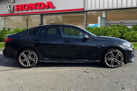 EU74UBT BMW 2 Series Gran Coupe 1.5 218i M Sport DCT Euro 6 (s/s) 4dr Thumbnail #4