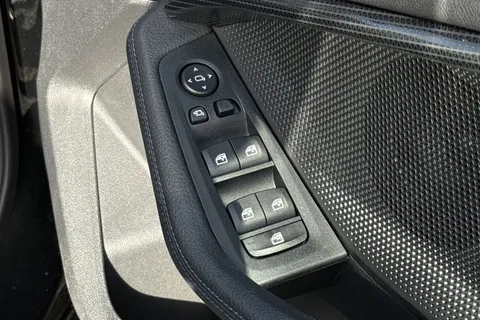 EU74UBT BMW 2 Series Gran Coupe 1.5 218i M Sport DCT Euro 6 (s/s) 4dr Thumbnail #24