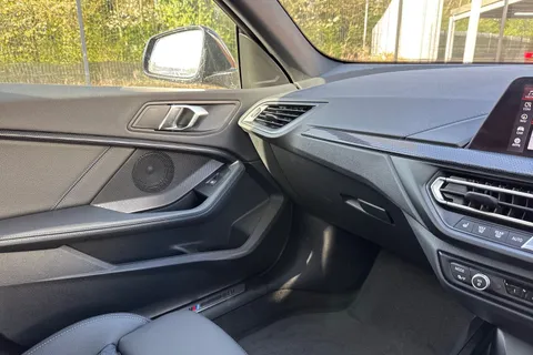 EU74UBT BMW 2 Series Gran Coupe 1.5 218i M Sport DCT Euro 6 (s/s) 4dr Thumbnail #41