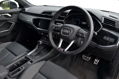 PN74KBP Audi Q3 S line 35 TFSI  150 PS S tronic Thumbnail #15