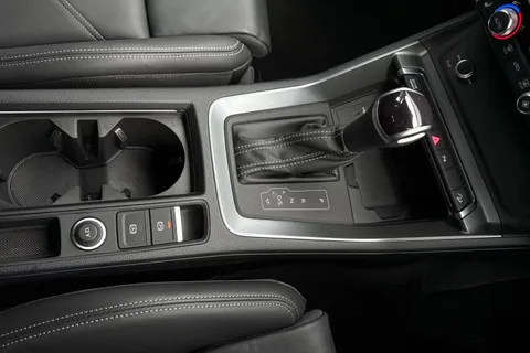 PN74KBP Audi Q3 S line 35 TFSI  150 PS S tronic Thumbnail #24