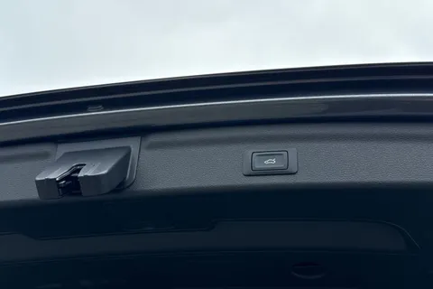 PN74KBP Audi Q3 S line 35 TFSI  150 PS S tronic Thumbnail #30