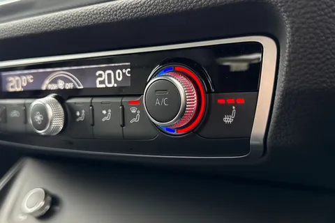 PN74KBP Audi Q3 S line 35 TFSI  150 PS S tronic Thumbnail #35