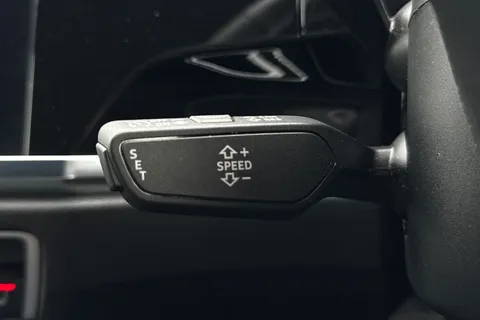 PN74KBP Audi Q3 S line 35 TFSI  150 PS S tronic Thumbnail #36